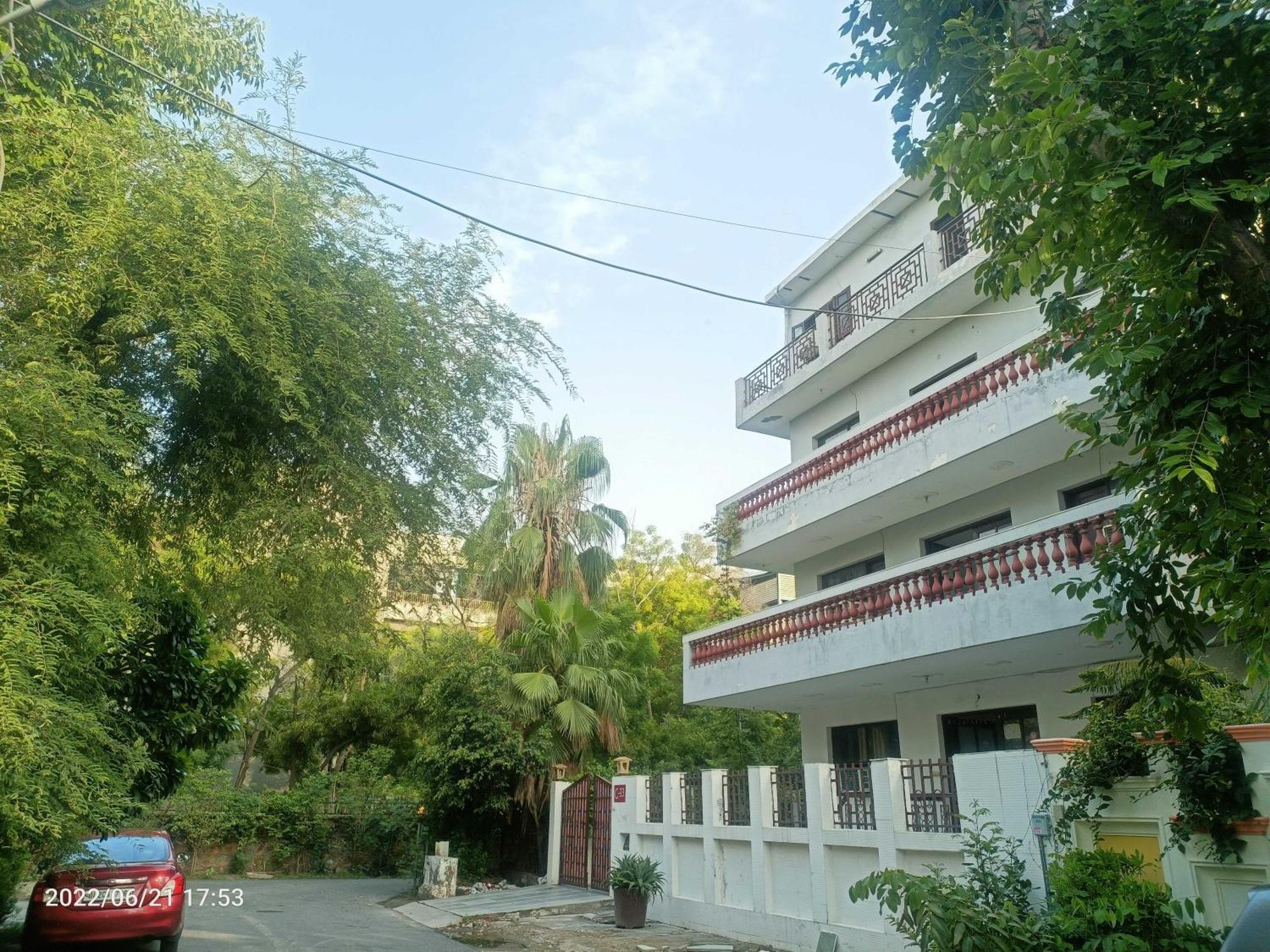 Oyo Metro View Residency Near Snow World Hotel Ноида Екстериор снимка